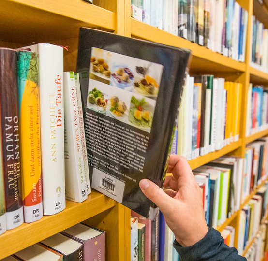 雨霖的漫画书店